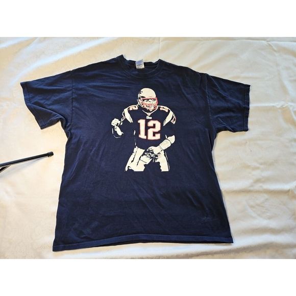 Vintage TOM BRADY New England Patriots #12 T-Shirt XL VTG NFL Silhouette Uniform - Picture 3 of 8